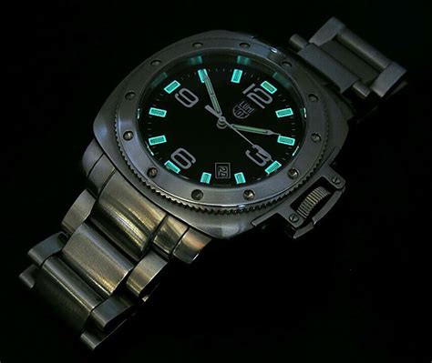 luminox tritium watches.